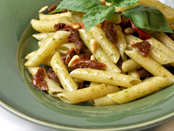 Penne Pasta with Tomatoes, Garlic, Toasted Pine Nuts & Capers - Dietitian's Choice Recipe