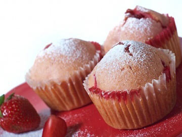 Strawberry Nutmeg Muffins - Dietitian's Choice